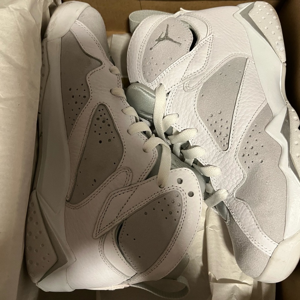 SOLD Nike Air Jordan 7 Retro Big Kids Grade School 4.5Y BG